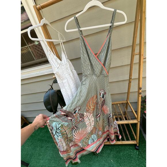 - ✨NEW✨Farm Rio ✨XS NWT Tropical Farm Rio Dress Anthropologie - Picture 2 of 9